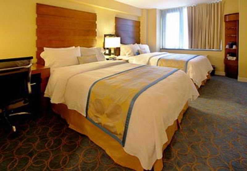 Fairfield Inn & Suites By Marriott New York Manhattan/Fifth Avenue Bagian luar foto