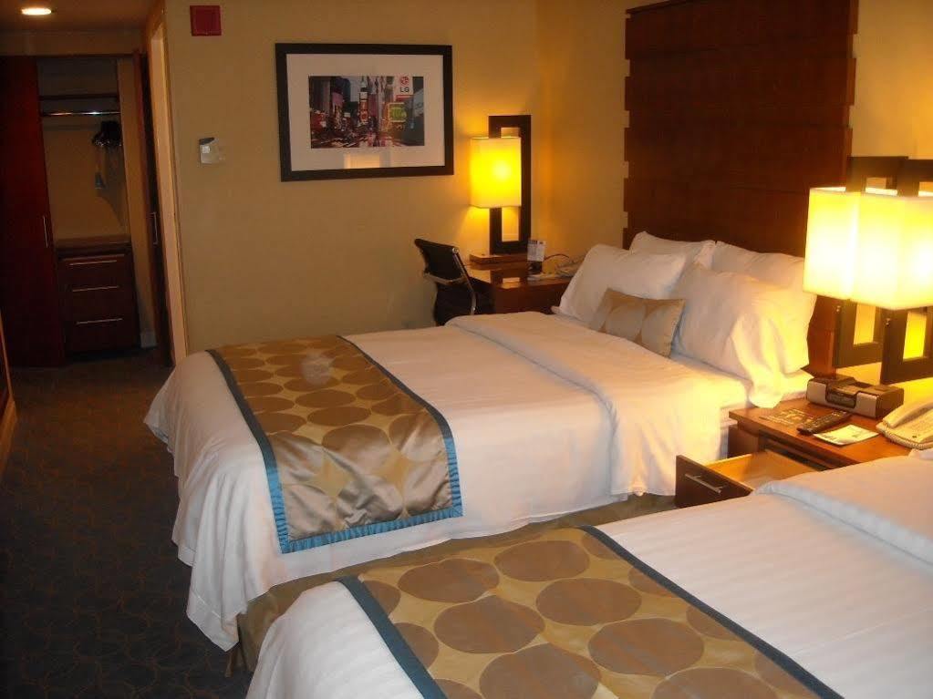 Fairfield Inn & Suites By Marriott New York Manhattan/Fifth Avenue Bagian luar foto